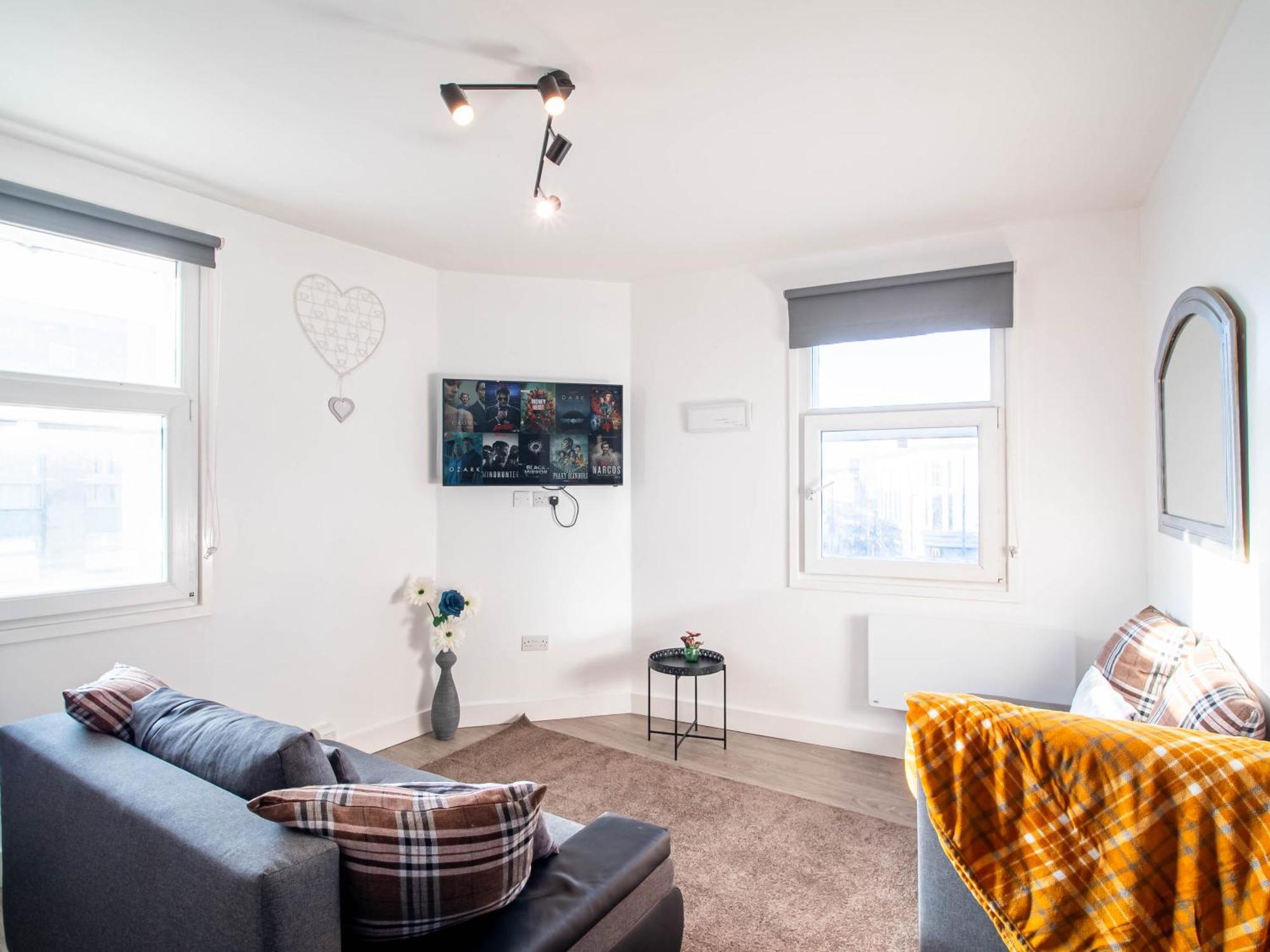 The Heart Of Huddersfield Hideaway Apartment ภายนอก รูปภาพ